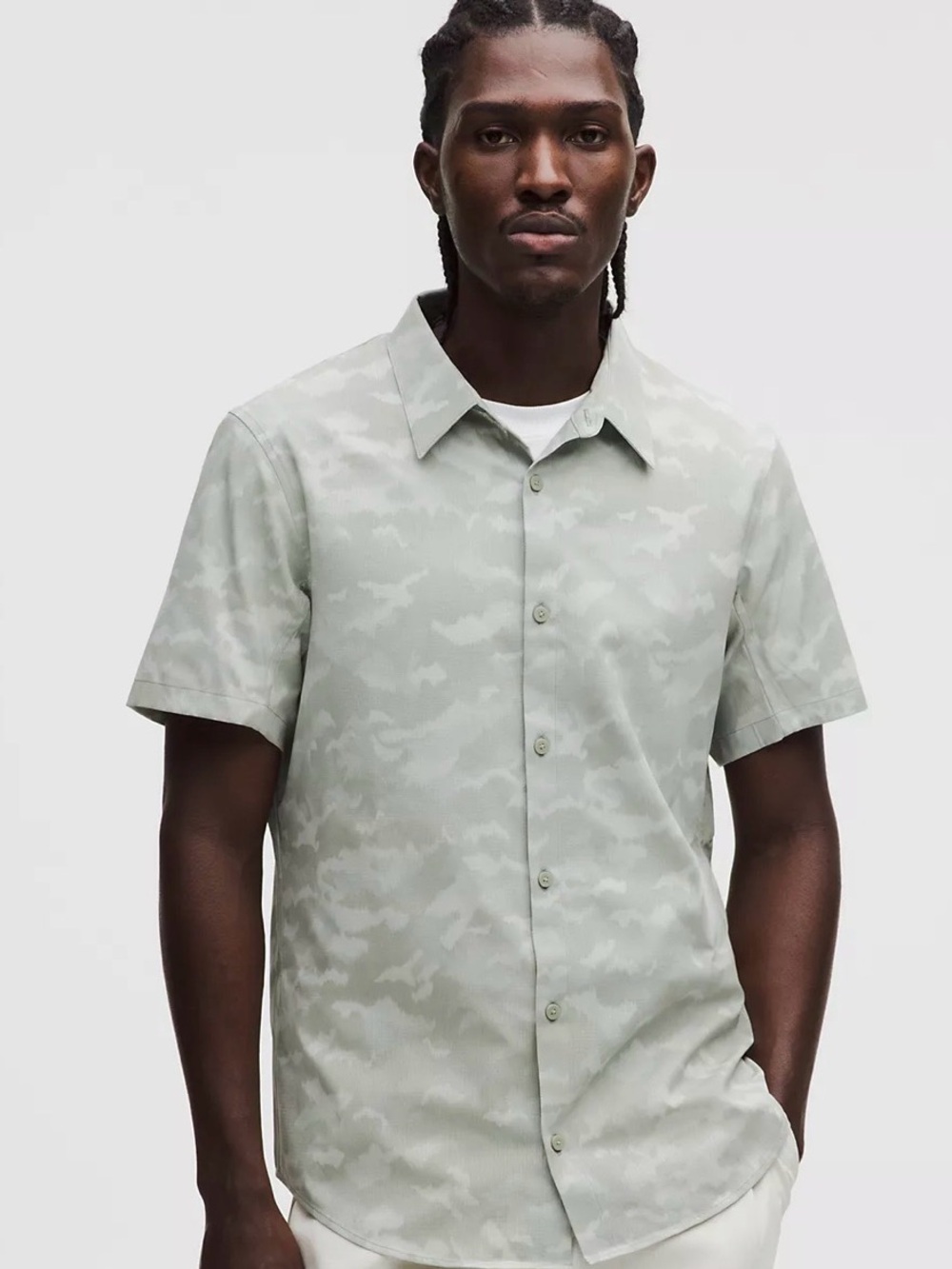 NWT Lululemon Airing Easy Short Sleeve Shirt Men’s Small Camo